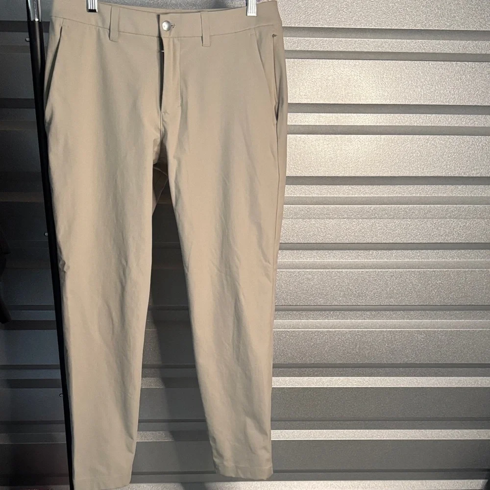Lululemon ABC Pant – Classic Fit (Warpstreme fabric), Size 31